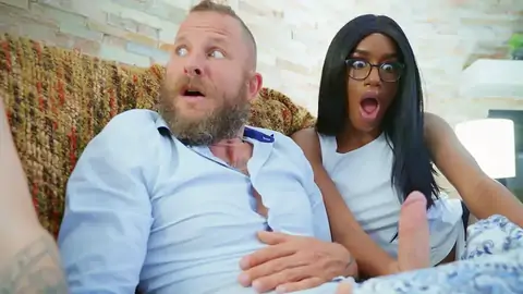 《生物武器公约》形状的黑夫人的惊喜